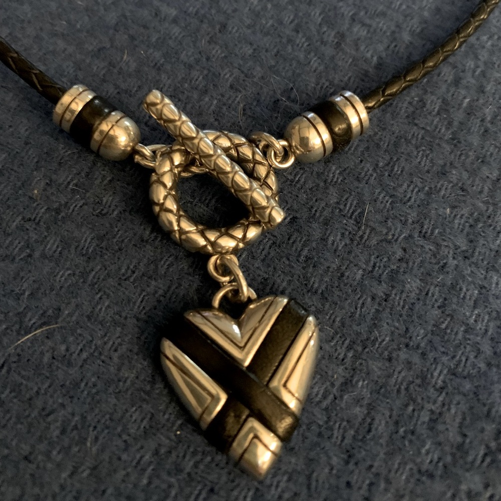 Beautiful Brighton toggle Necklace!